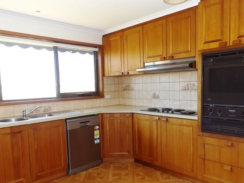 300 Old St Leonards Road, St Leonards VIC 3223