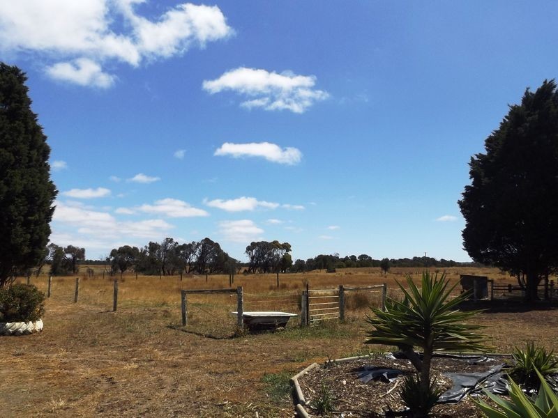 300 Old St Leonards Road, St Leonards VIC 3223