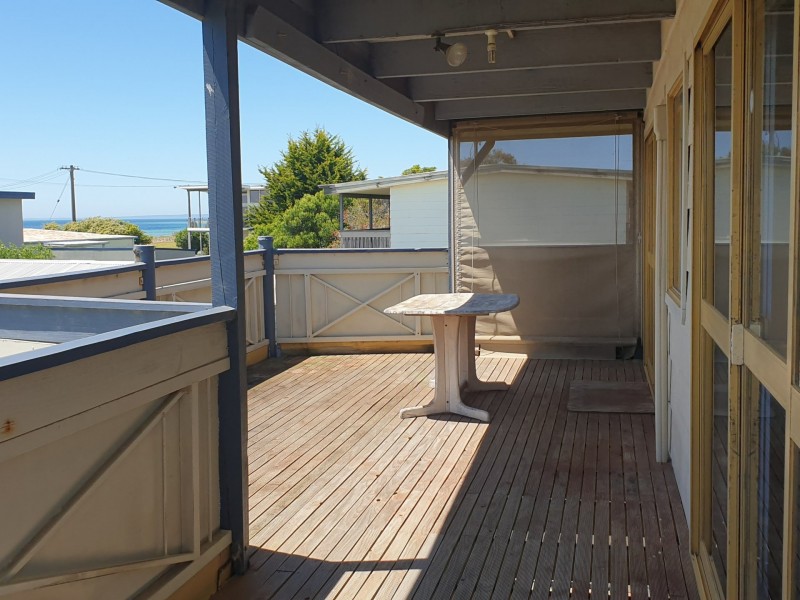 21 Whiting Avenue, Indented Head VIC 3223