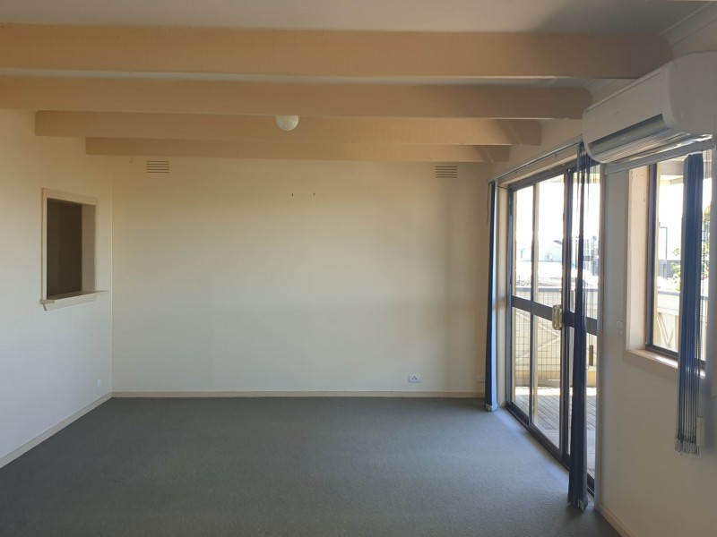 21 Whiting Avenue, Indented Head VIC 3223