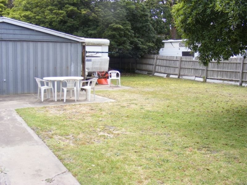 12 Wattlehill Grove, St Leonards VIC 3223