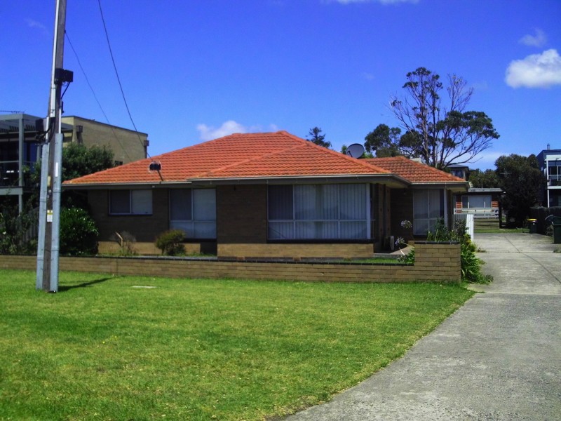 33 The Esplanade, Portarlington VIC 3223