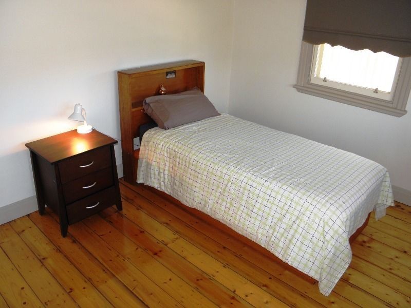12 Seaview Avenue, St Leonards VIC 3223