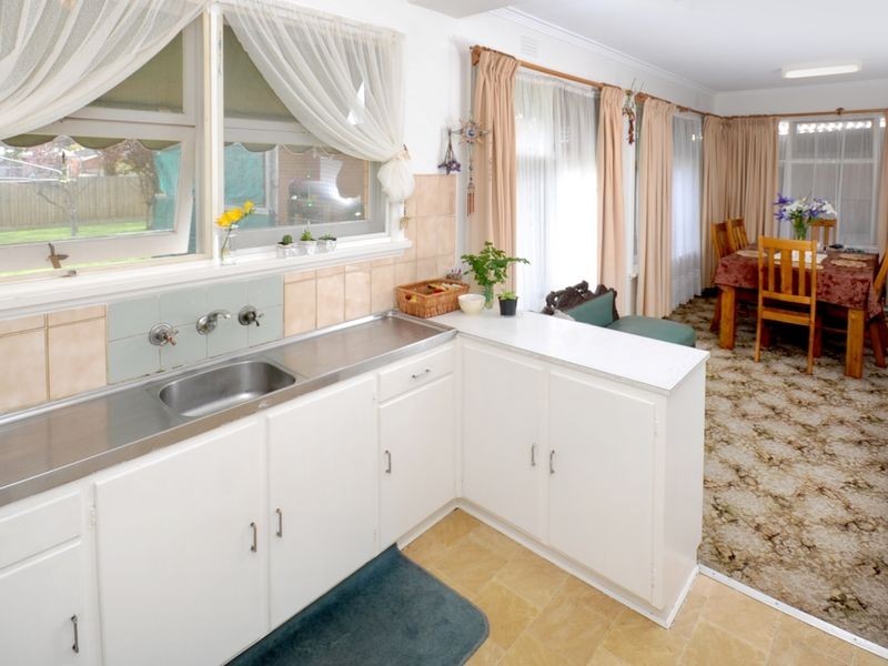 28 Wattletree Avenue, St Leonards VIC 3223