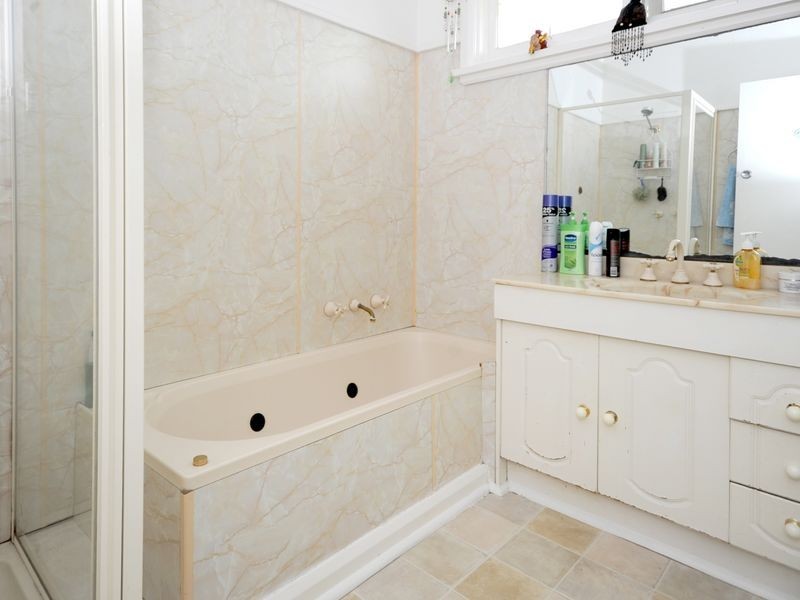 28 Wattletree Avenue, St Leonards VIC 3223