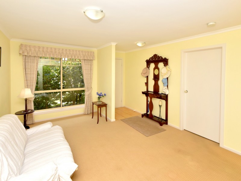 34 Pearl Bay Passage, St Leonards VIC 3223