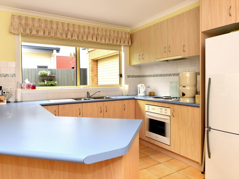 34 Pearl Bay Passage, St Leonards VIC 3223