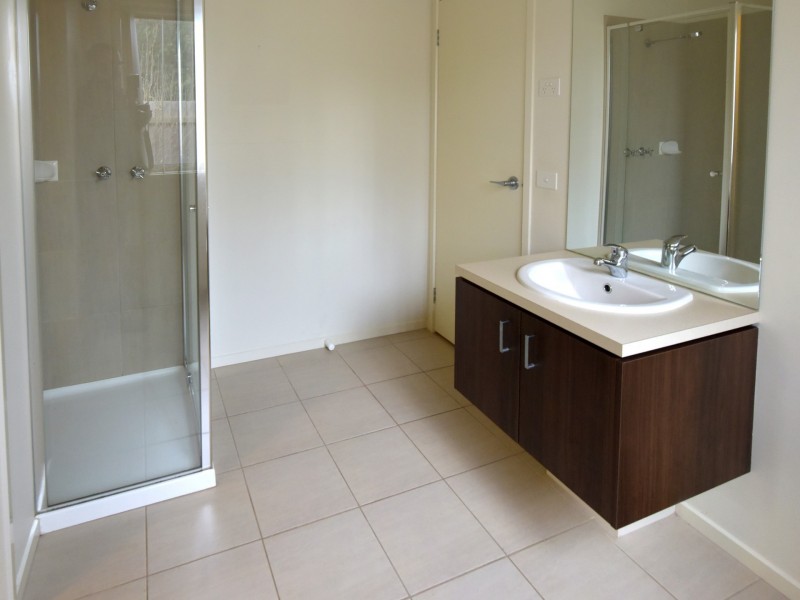 12 Wave Street, St Leonards VIC 3223