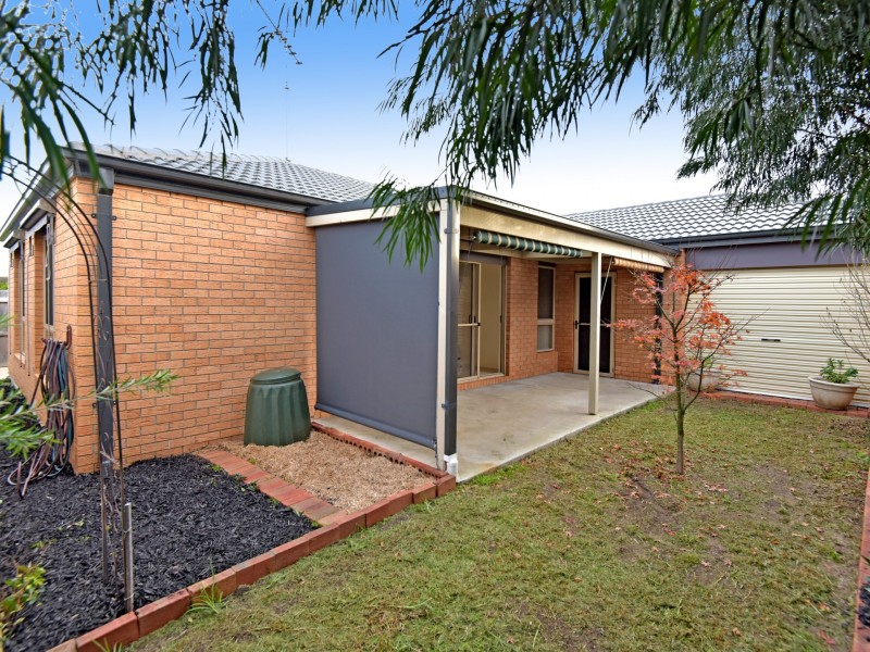 12 Wave Street, St Leonards VIC 3223
