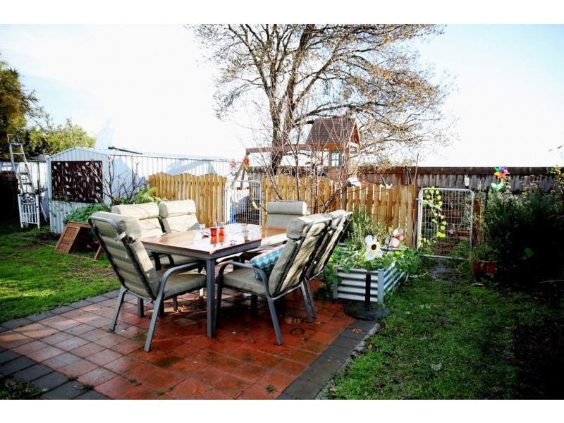 30 Lake View Crescent, St Leonards VIC 3223