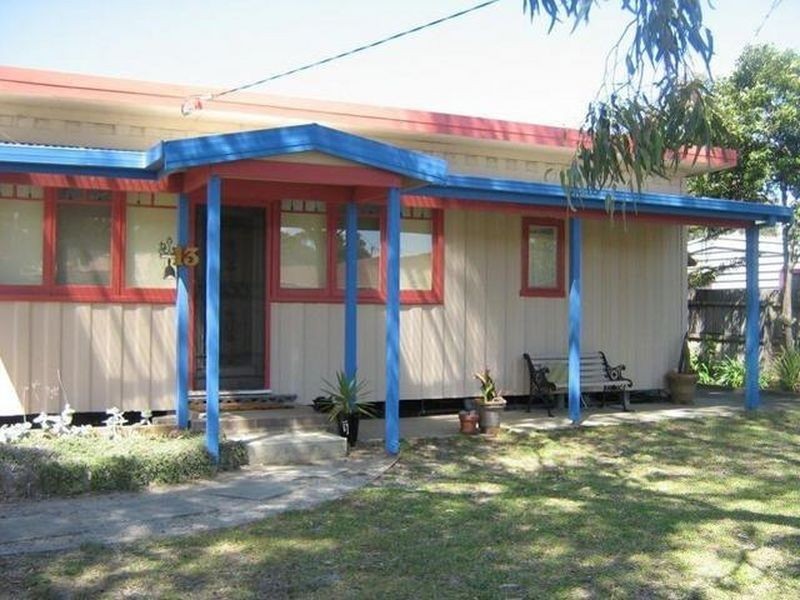 13 Swan Parade, St Leonards VIC 3223