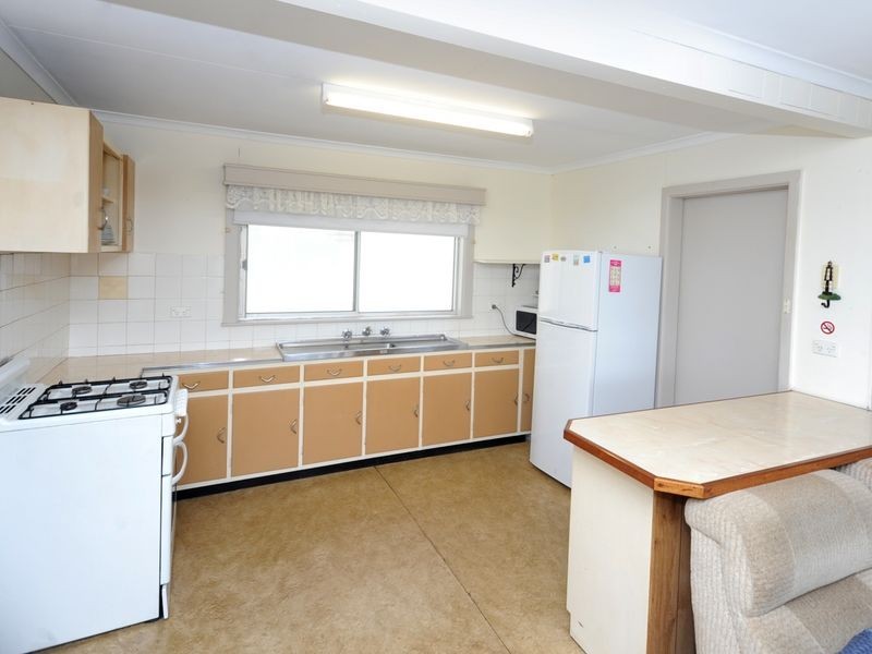 12 Sylvester Avenue, St Leonards VIC 3223