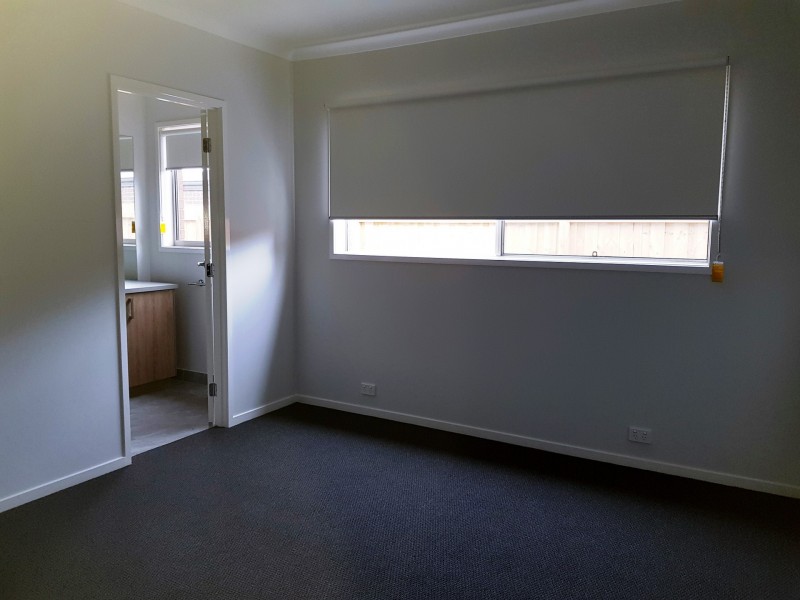 12 Pardolote Crescent, St Leonards VIC 3223