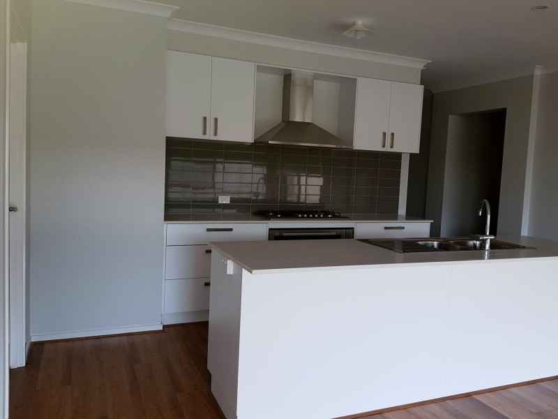 12 Pardolote Crescent, St Leonards VIC 3223