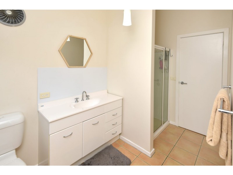 31 Wattlehill Grove, St Leonards VIC 3223