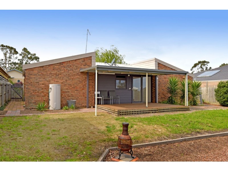 31 Wattlehill Grove, St Leonards VIC 3223