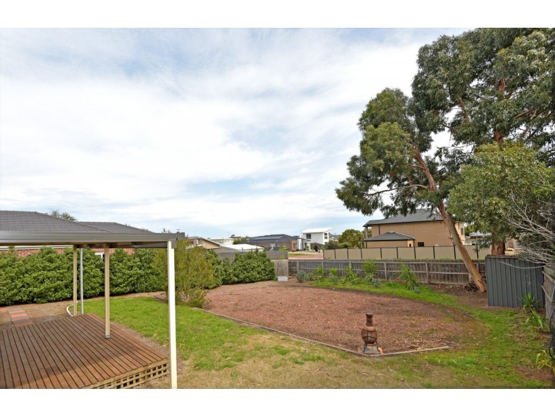 31 Wattlehill Grove, St Leonards VIC 3223