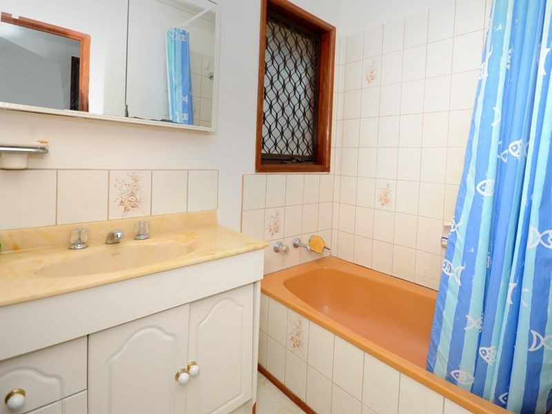 5 Bayview Avenue, St Leonards VIC 3223