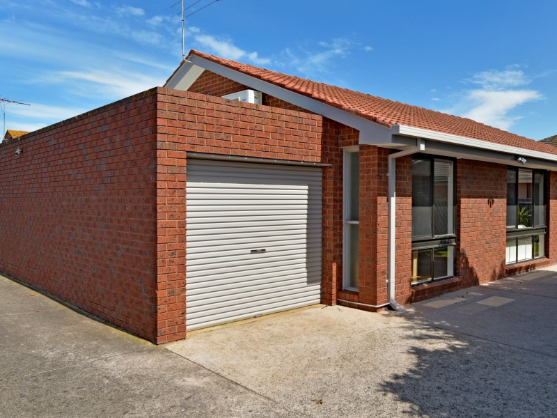 Unit 2/1318 Murradoc Road, St Leonards VIC 3223