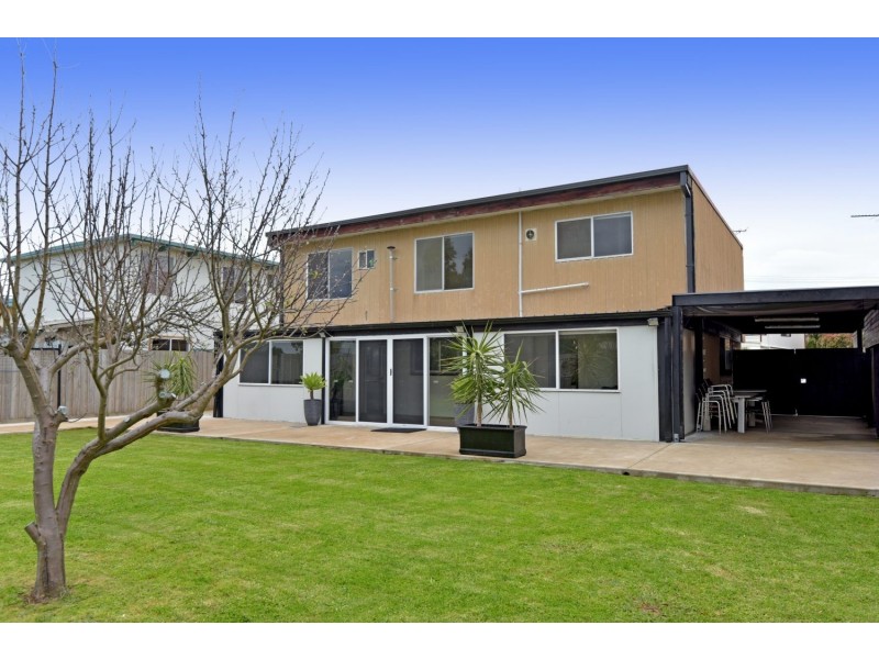 5 Rhonda Avenue, St Leonards VIC 3223
