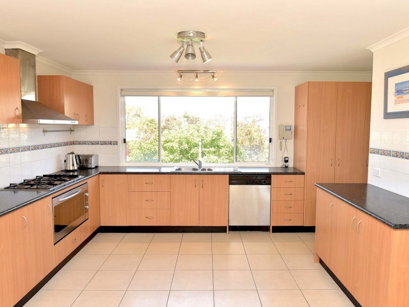 27 Seaforth Drive, Portarlington VIC 3223