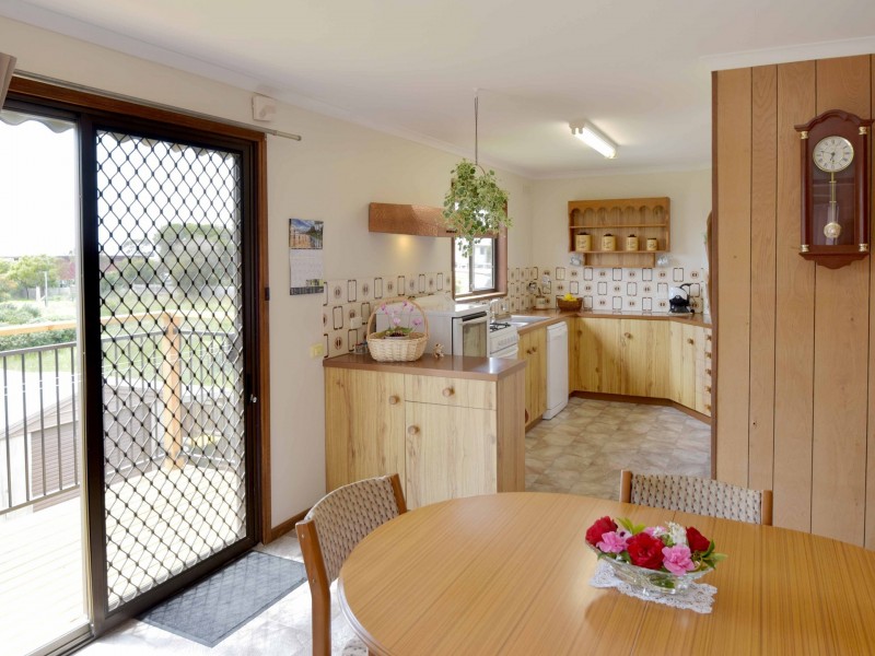 68 Harvey Road, St Leonards VIC 3223