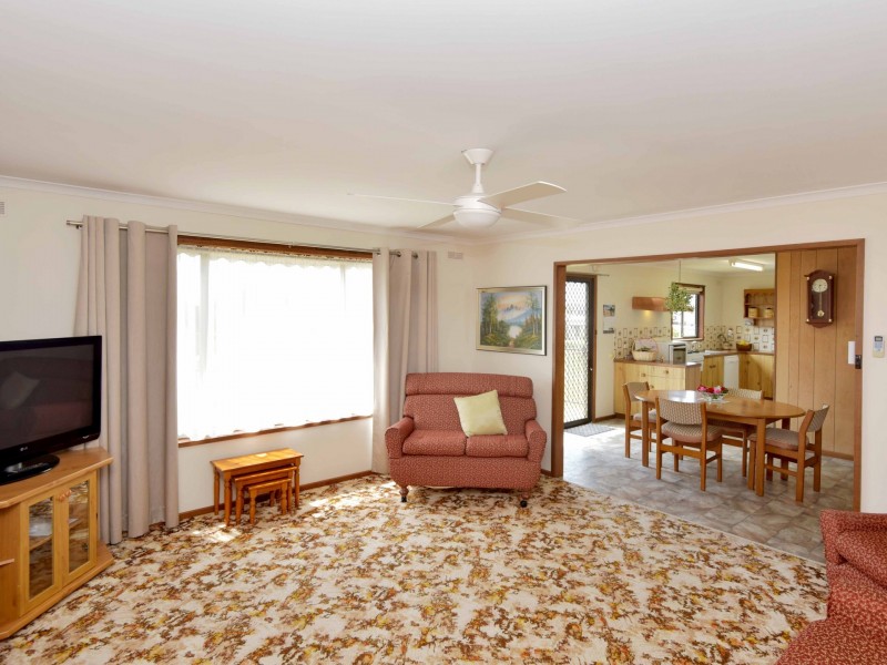 68 Harvey Road, St Leonards VIC 3223