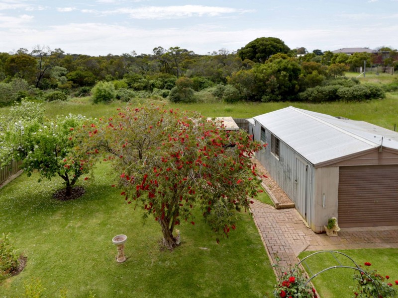 68 Harvey Road, St Leonards VIC 3223