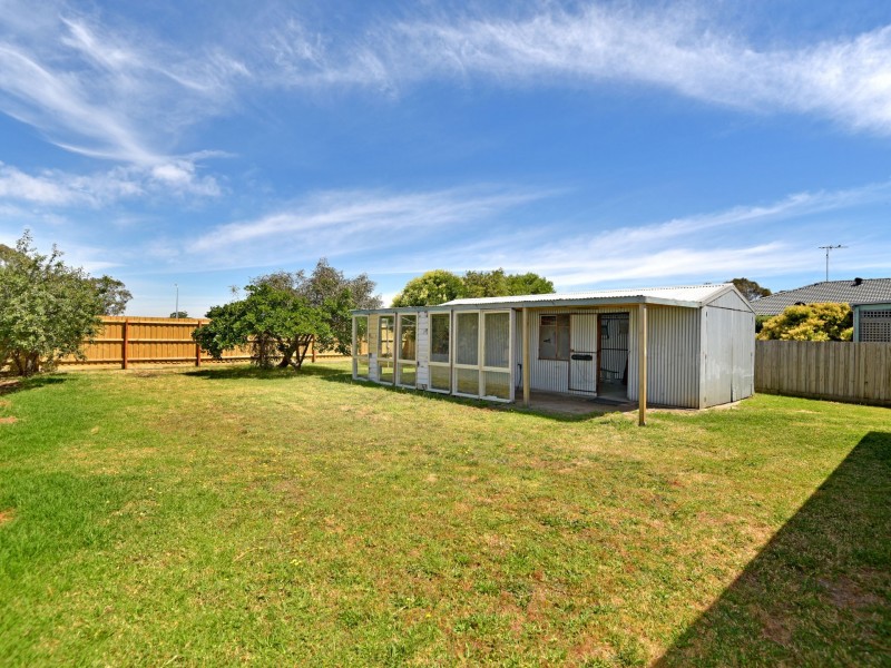 66 Lake View Crescent, St Leonards VIC 3223