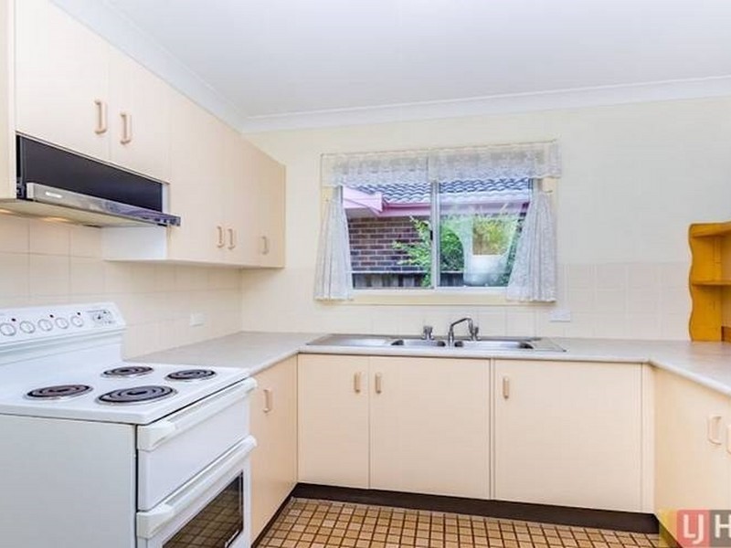 72 John Tebbutt Place, Richmond NSW 2753