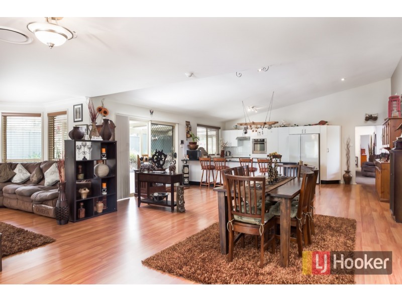 812 Richmond Road, Berkshire Park NSW 2765