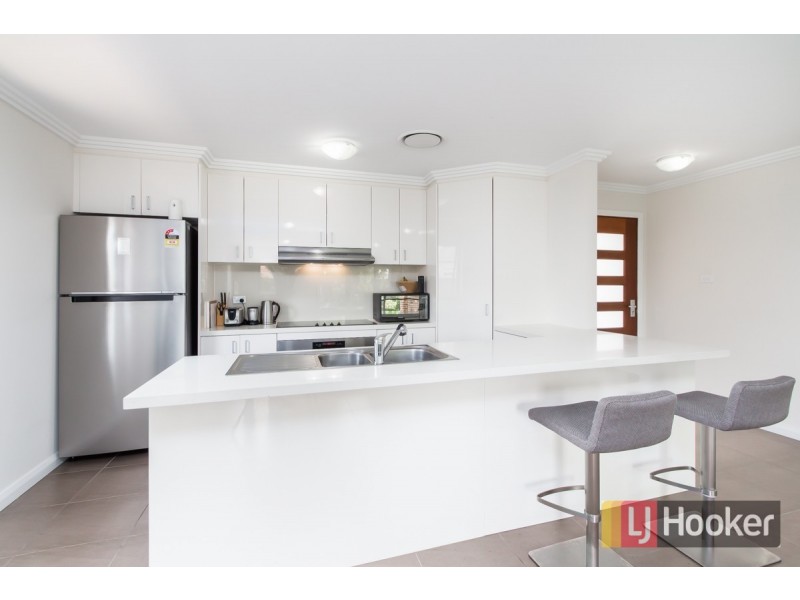 2/9 William Street, Richmond NSW 2753