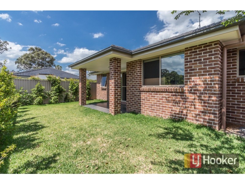 2/9 William Street, Richmond NSW 2753