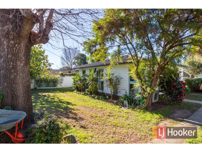 1 Sunnyside Crescent, North Richmond NSW 2754
