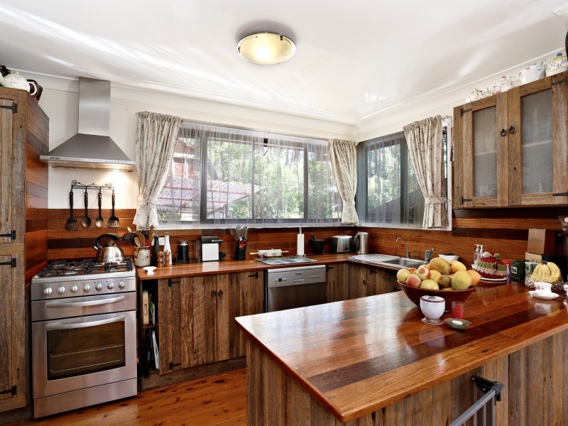 12 Currawong Crescent, Bowen Mountain NSW 2753