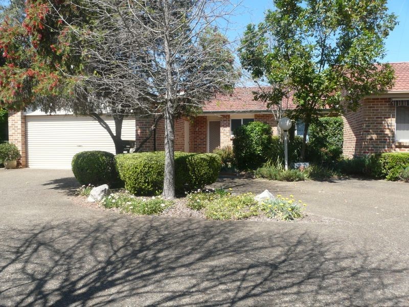 72 John Tebbutt Place, Richmond NSW 2753