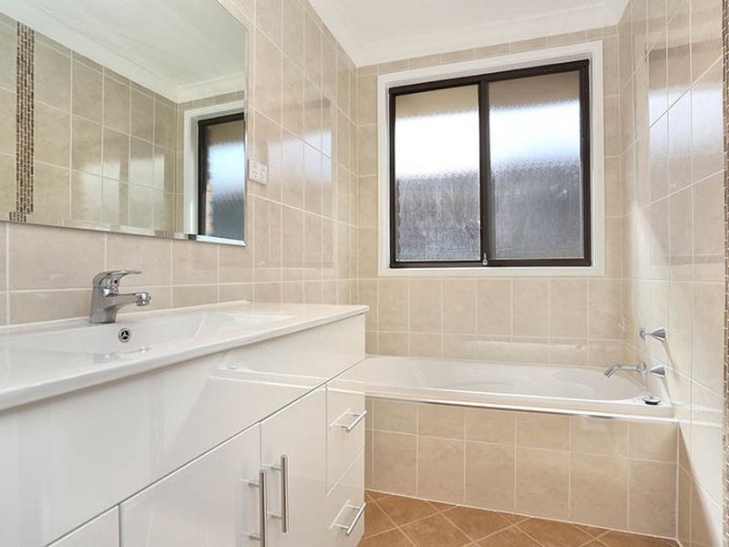 72 William Cox Drive, Richmond NSW 2753