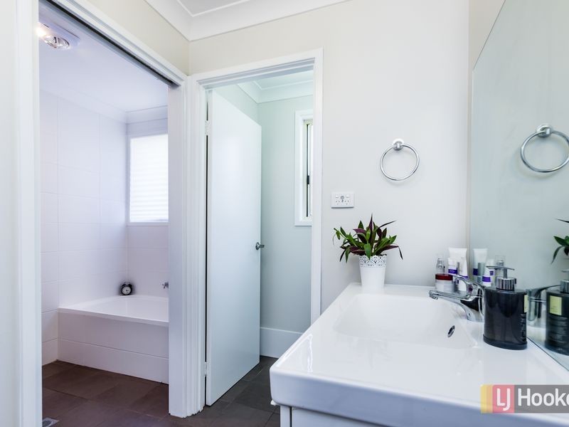 2/123 Porpoise Cresent, Bligh Park NSW 2756