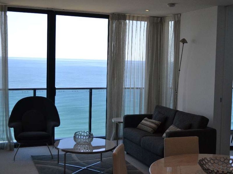 4 Charles Avenue – ‘Oracle’, Broadbeach QLD 4218