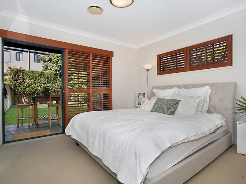 2/14 Gardenia Grove, Burleigh Heads QLD 4220