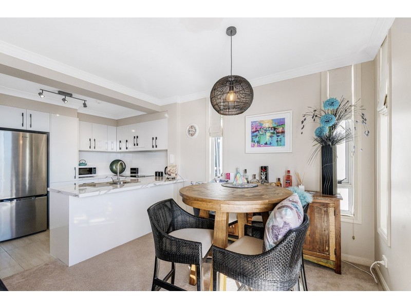 1901/24-26 Queensland Avenue, Broadbeach QLD 4218