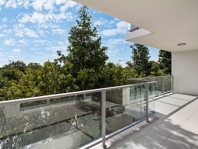 8/154 Musgrave Avenue, Southport QLD 4215