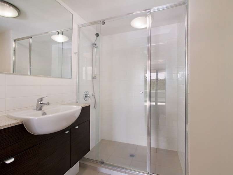 8/154 Musgrave Avenue, Southport QLD 4215