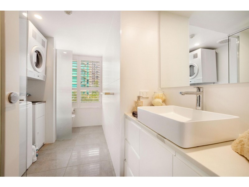 9/1 The Esplanade, Surfers Paradise QLD 4217