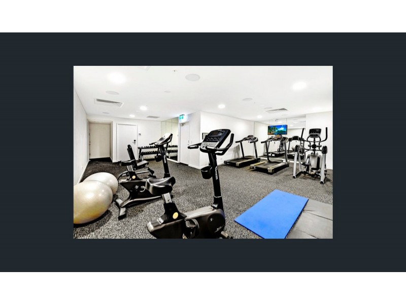 1102/2663 Gold Coast Highway, Broadbeach QLD 4218