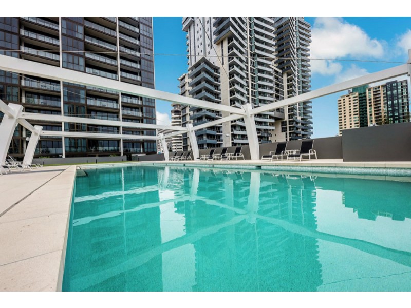 1806/2663 Gold Coast Highway, Broadbeach QLD 4218