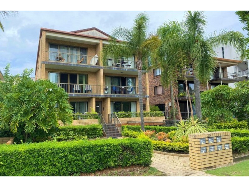 6/25 Armrick Avenue, Broadbeach QLD 4218