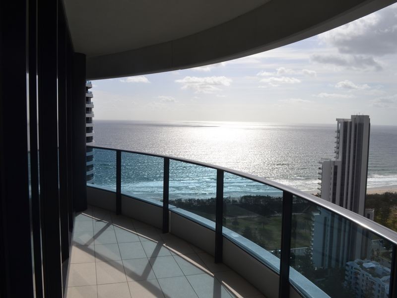 23005 Oracle 4 Charles Avenue, Broadbeach QLD 4218