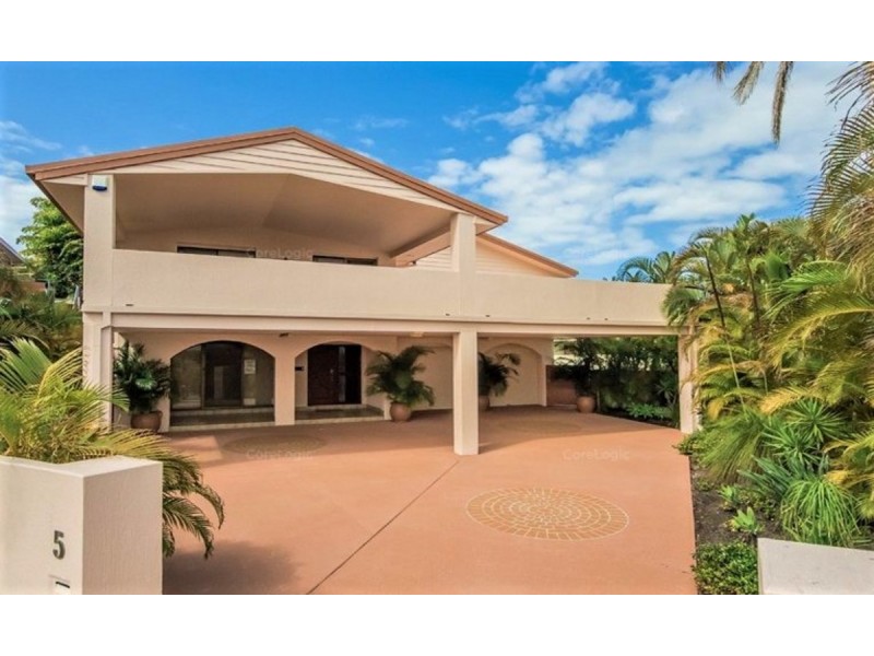 5 Kevin Court, Miami QLD 4220