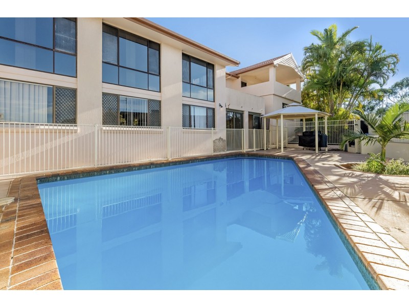5 Kevin Court, Miami QLD 4220
